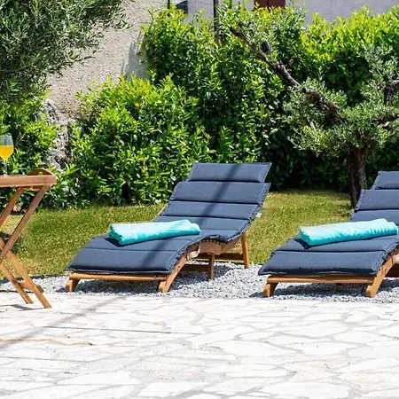 Beautiful Stone D'vita With A Private Pool Villa