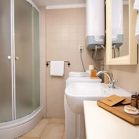 Beautiful Stone D'vita With A Private Pool Villa Tinjan
